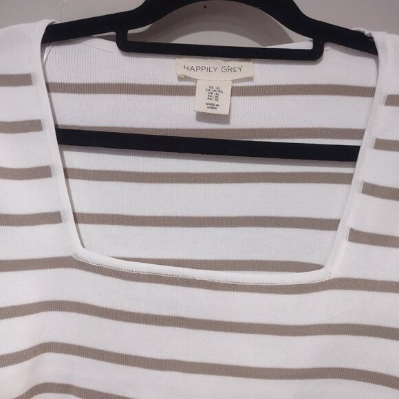 Women's White/Tan Striped Square Neck Short Sleeve Tee Size XL - 3FOR$25 - - Picture 4 of 6